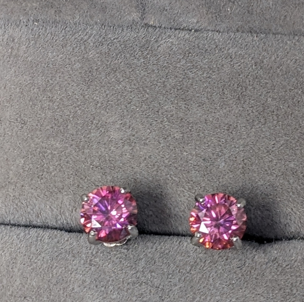 New Pink Lab Diamond Sterling Silver Stud Earrings 1.60 CT VVS1 Unheated Ethical